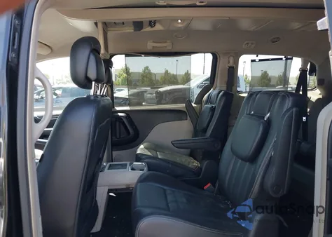 2014 Chrysler Town & Country Touring-L from USA, damaged, VIN 2C4RC1CG3ER332993